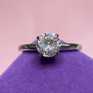 💛 Classic 925 Solitaire CZ Ring